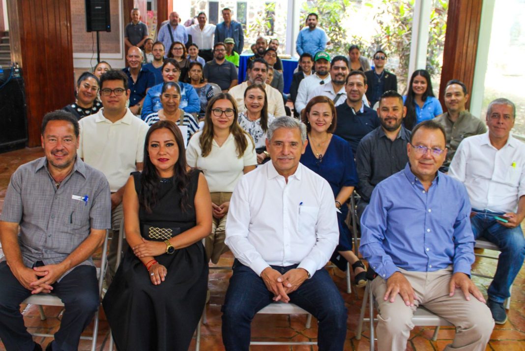Autoridades municipales e integrantes de la sociedad civil firman convenios institucionales para la conservación urbana
