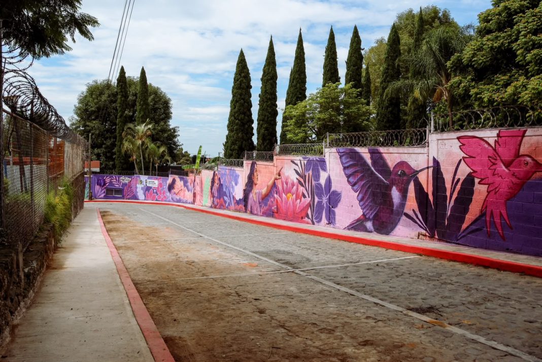 Autoridades de Cuernavaca inauguran las obras de luminarias y urbanismo social del nuevo Corredor de Género Seguro.